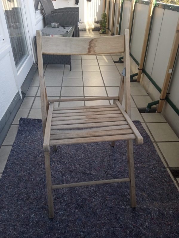 Gartenstuhl vorher